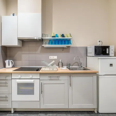 Apartamento Downtown Delight - Erzsébet Blvd - 13 Ppl Budapest