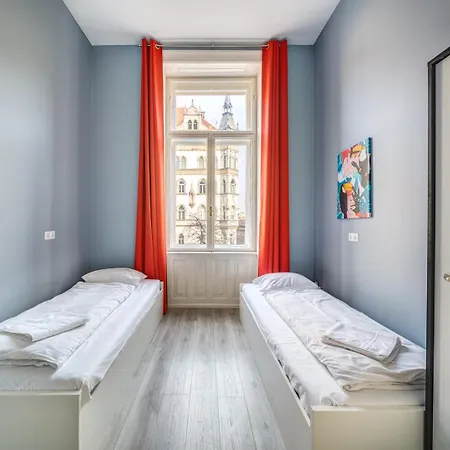 Downtown Delight - Erzsébet Blvd - 13 Ppl Apartamento