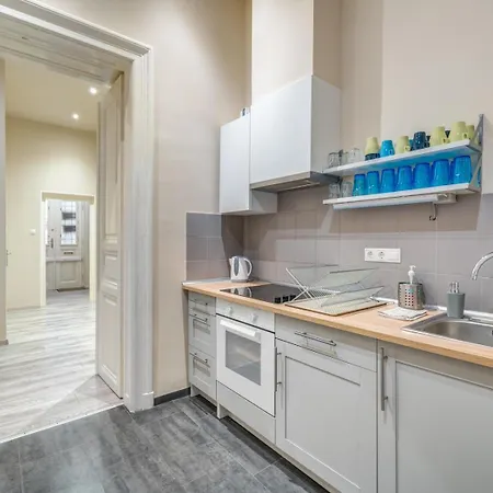 Apartamento Downtown Delight - Erzsébet Blvd - 13 Ppl *