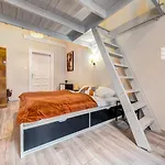 Downtown Delight - Erzsebet Blvd - 13 Ppl Budapest